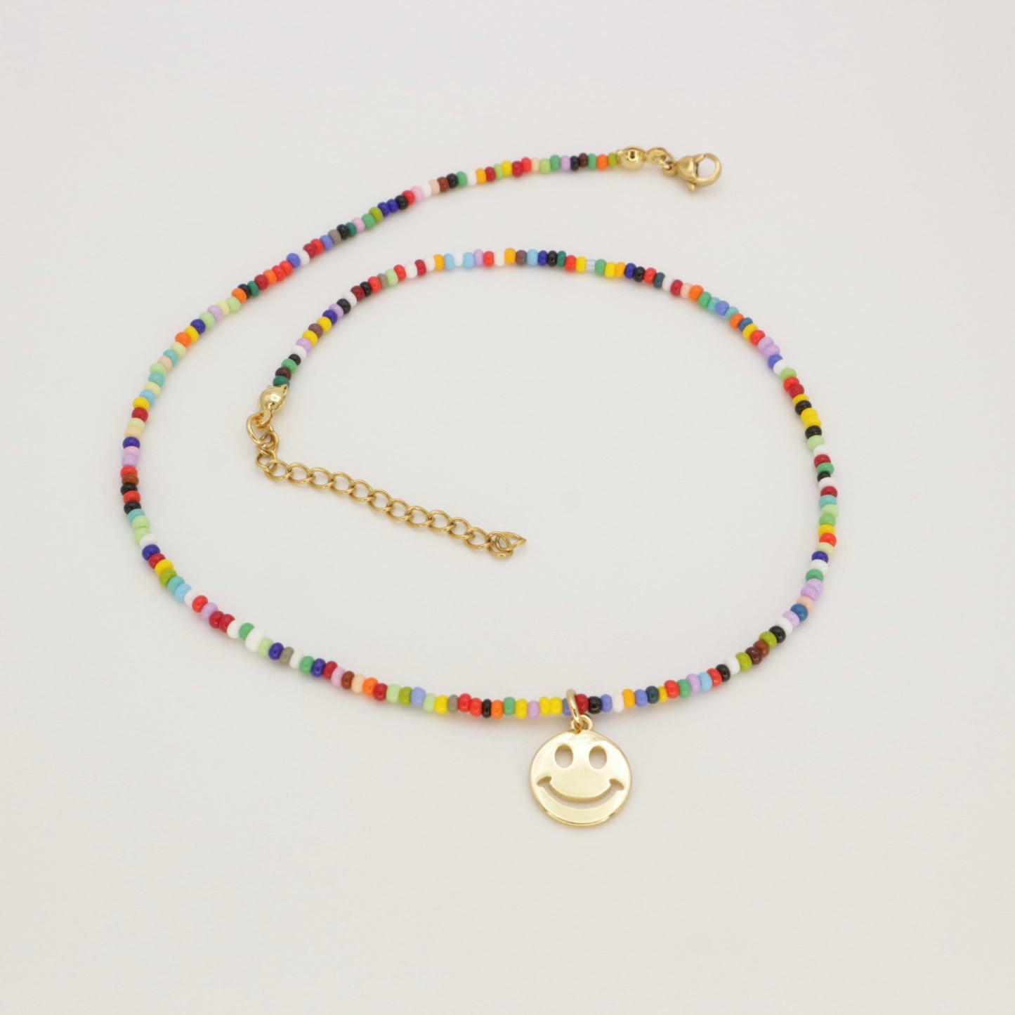 AURELIA Round smiley choker